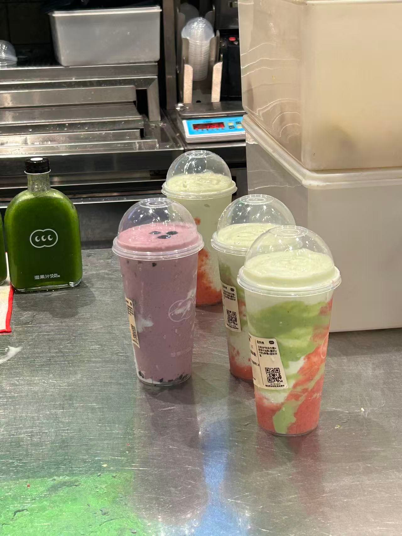 提起豬油,很多人的第一印象就是「豬油炒菜真的香」!一勺豬油下鍋,「滋啦」一聲,滿屋飄香——那是無數人記憶裏小時候的味